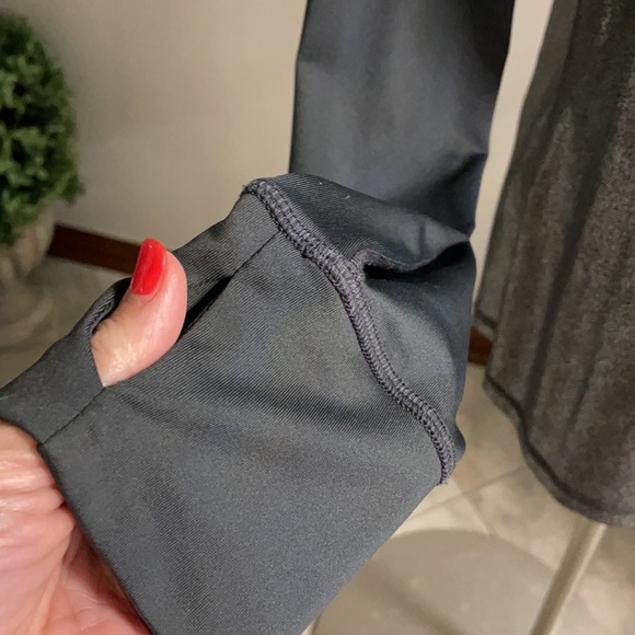 NWOT MATERIAL GIRL Active zip up! Size Large. Long sleeve, liquid silver / grey - Picture 5 of 9